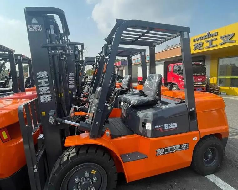 3T叉车LGX030CA液力变速箱是什么样的？